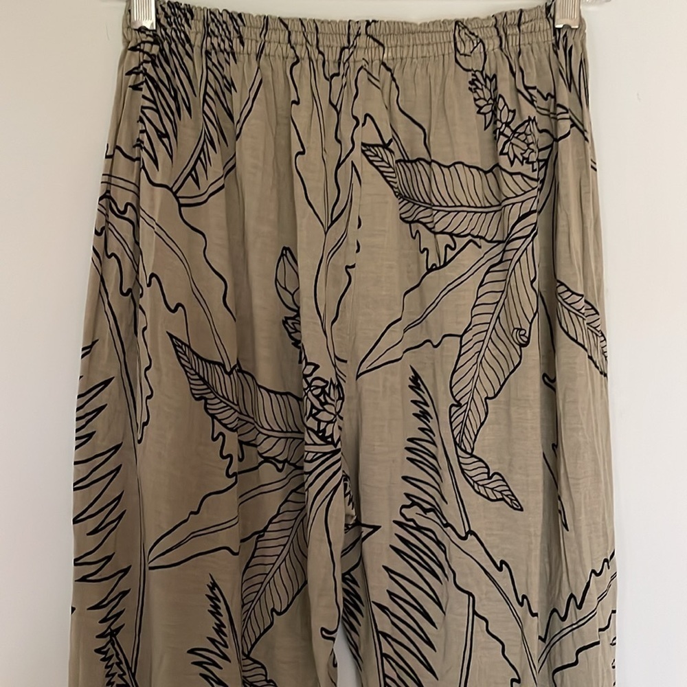 Vintage OK Sam Rayon Knit Elastic Waist Olive Tan Black Tropical Ankle Pants S